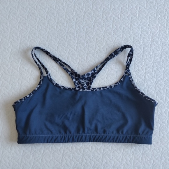 Gapfit Reversible Leopard Print Sports Bra - Picture 5 of 5